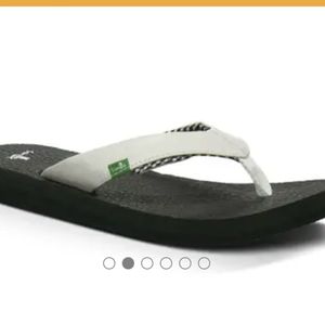 Sanuk Yoga Mat Sandals - Size 10